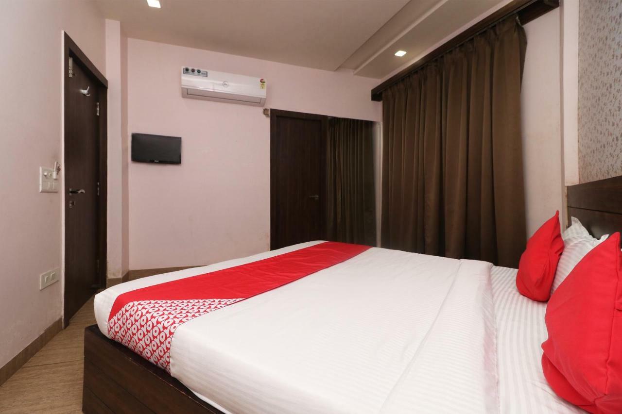 Oyo 22826 Hotel Sheltear & Resturant Agra  Esterno foto